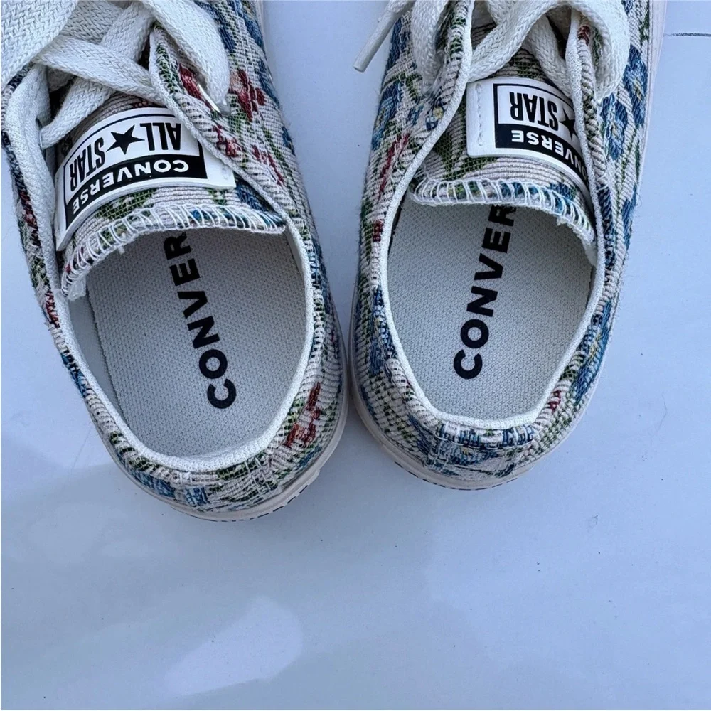 Converse Women's Floral Sneakers - White and Blue - Picture 8 of 16